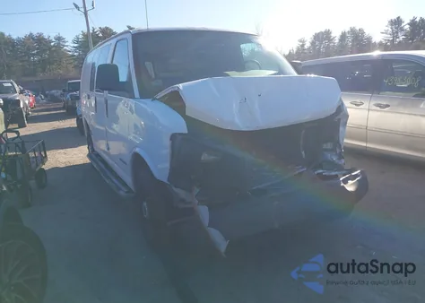 2005 GMC Savana Standard from USA, damaged, VIN 1GTGG25V951900049